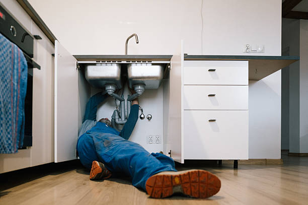 Professional Drain Cleaning technician working in Boone Grove, IN